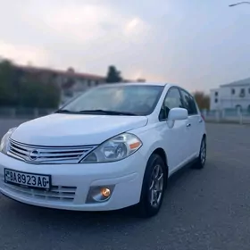 Nissan Versa 2010