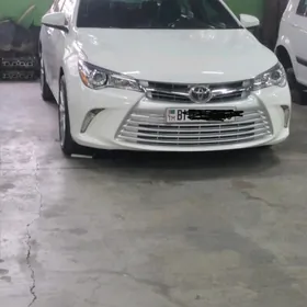 Toyota Camry 2017