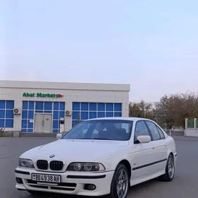 BMW E39 2001