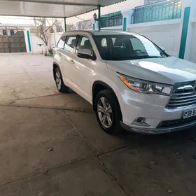 Toyota Highlander 2016