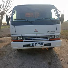 Mitsubishi Canter 2004