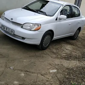 Toyota Echo 2001