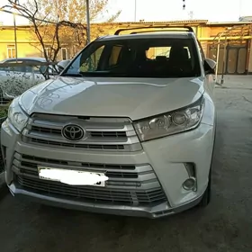 Toyota Highlander 2017