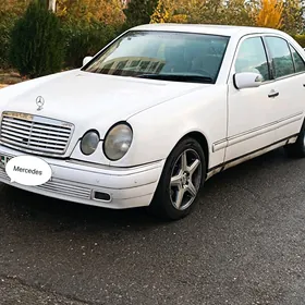 Mercedes-Benz E320 1997