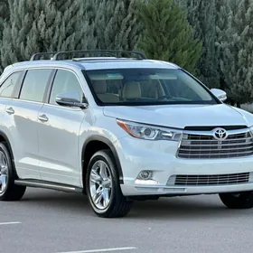 Toyota Highlander 2016