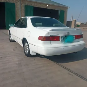 Toyota Camry 2000