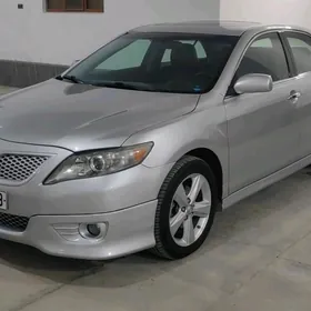 Toyota Camry 2010