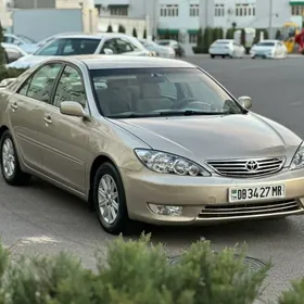 Toyota Camry 2004