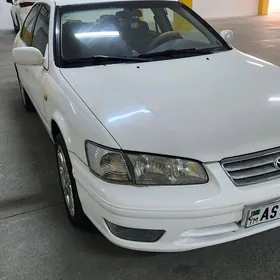 Toyota Camry 2000