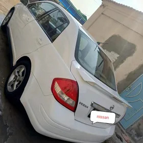 Nissan Versa 2008