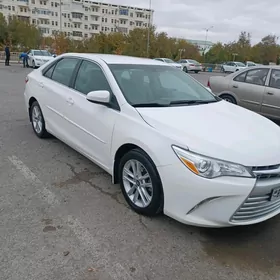 Toyota Camry 2015