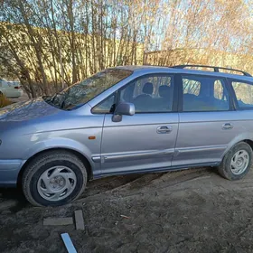 Hyundai Trajet 2001