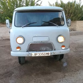 UAZ 452 1987