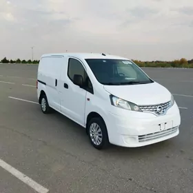 Nissan NV200 2021