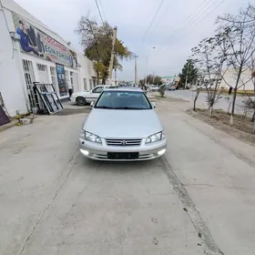 Toyota Camry 2000