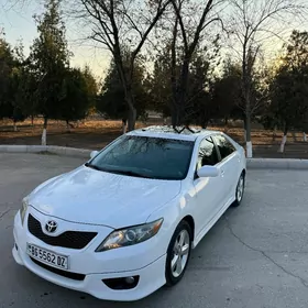 Toyota Camry 2010