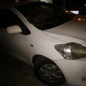 Toyota Yaris 2006