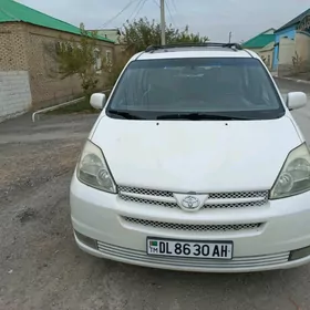 Toyota Sienna 2004