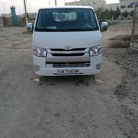 Toyota Hiace 2007