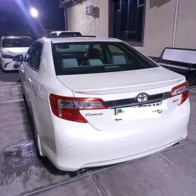 Toyota Camry 2012