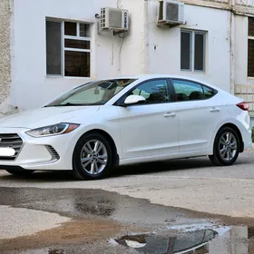 Hyundai Elantra 2018