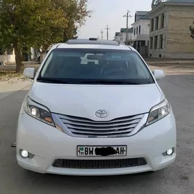 Toyota Sienna 2010