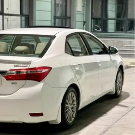 Toyota Corolla 2015