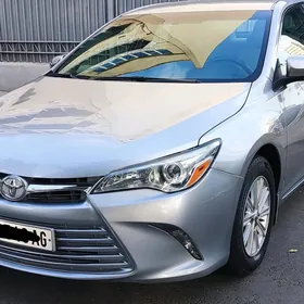 Toyota Camry 2015