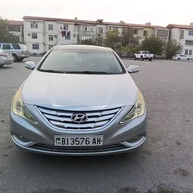 Hyundai Sonata 2011