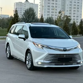 Toyota Sienna 2022