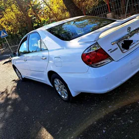 Toyota Camry 2004