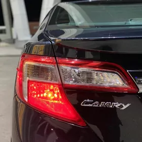 Toyota Camry 2012