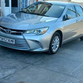 Toyota Camry 2017