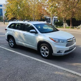 Toyota Highlander 2015