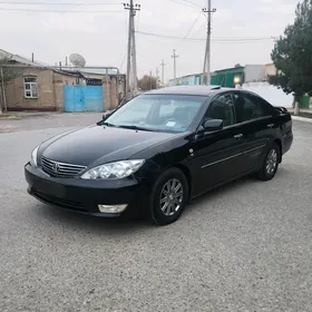 Toyota Camry 2004