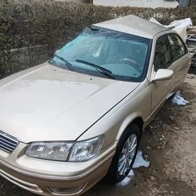 Toyota Camry 1997