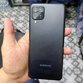 Samsung A12