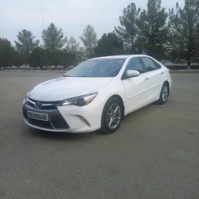 Toyota Camry 2016