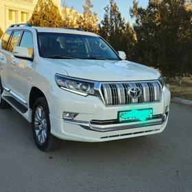 Toyota Land Cruiser Prado 2022