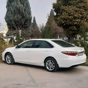 Toyota Camry 2017