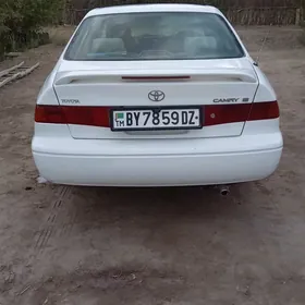 Toyota Camry 1999