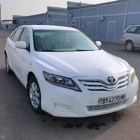 Toyota Camry 2010