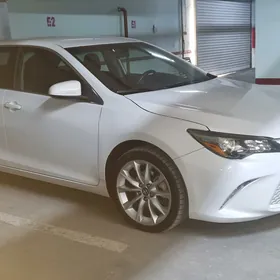 Toyota Camry 2017