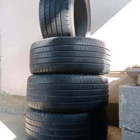 Tekerler 235/45R18