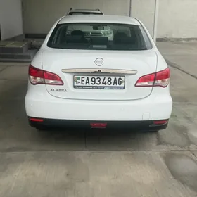 Nissan Almera 2015