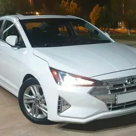 Hyundai Elantra 2019