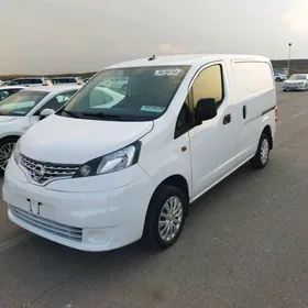 Nissan NV200 2021