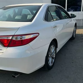 Toyota Camry 2017