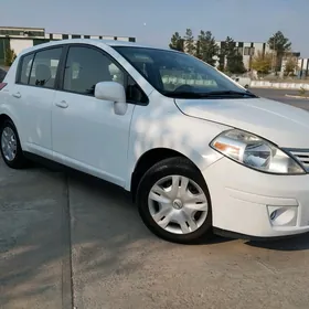 Nissan Versa 2010