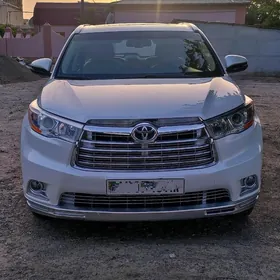 Toyota Highlander 2015